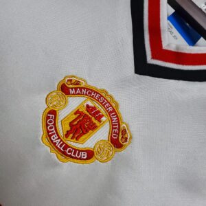 1985 Manchester United White Retro Jersey – Vintage Replica Football Soccer Shir