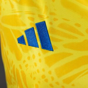 Colombia 2026 Home Women's Crop Top Style – Replica Football Soccer Shirt – S–XX