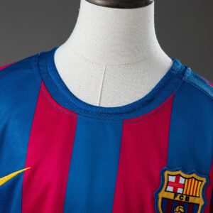 Barcelona 05_06 Home Retro Kids Kit Jersey – Replica Football Soccer Shirt – Siz