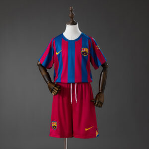 Barcelona 05_06 Home Retro Kids Kit Jersey – Replica Football Soccer Shirt – Siz