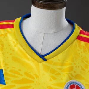 Colombia 2026 Home Women's Crop Top Style – Replica Football Soccer Shirt – S–XX