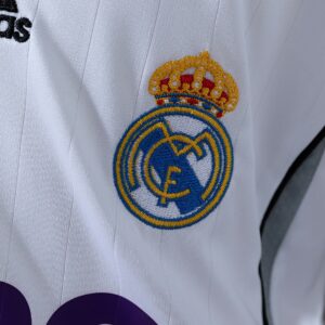 Real Madrid 06_07 Home Retro Kids Kit Jersey – Replica Football Soccer Shirt – S
