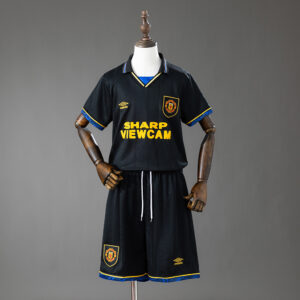 M-U 93_94 Away Retro Kids Kit Jersey – Replica Football Soccer Shirt – Size 16–2