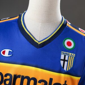 Retro Parma 02_03 Home Jersey – Replica Football Soccer Shirt – S–XXL