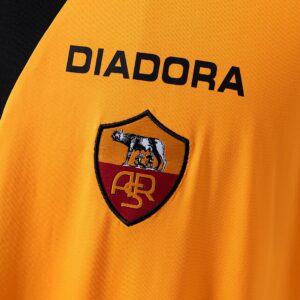 Retro Roma 05_06 Home Jersey – Replica Football Soccer Shirt – S–XXL