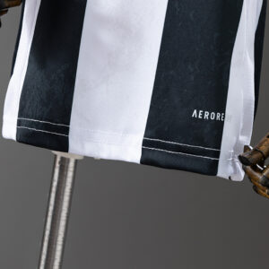 Juventus 24/25 Home Kids Fan Version Kit – Replica Football Shirt – Size 16–28