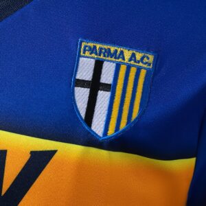 Retro Parma 01_02 Home Jersey – Replica Football Soccer Shirt – S–XXL