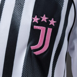 Juventus 25/26 Home Kids Kit Jersey – Replica Football Soccer Shirt – Size 16–28