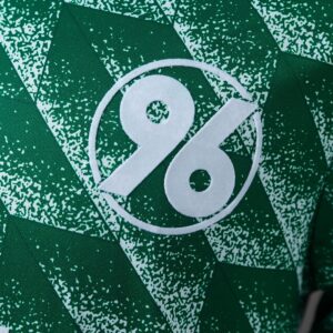 Hannover 96 90_91 Away Retro Jersey – Replica Football Soccer Shirt – S–XXL